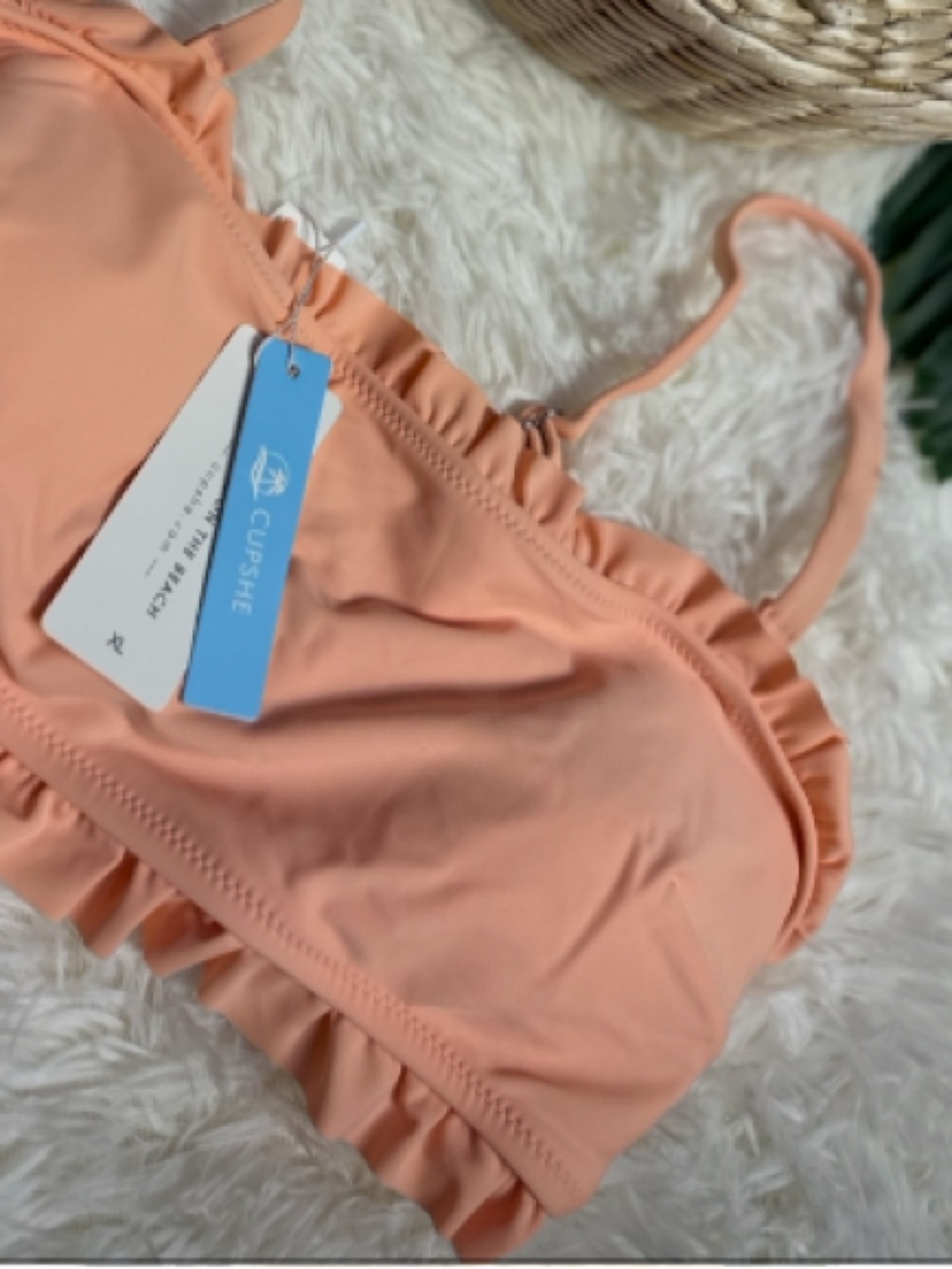 NEW• Cupshe Peach Ruffle Bikini Top• XL - Picture 4 of 9